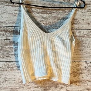 White neck crop tank